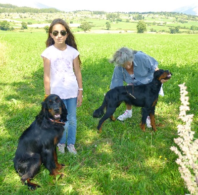 Des Pralines D'Aubejoux - Le TAN pour Gaella et Hivane dans le Devoluy ce 18